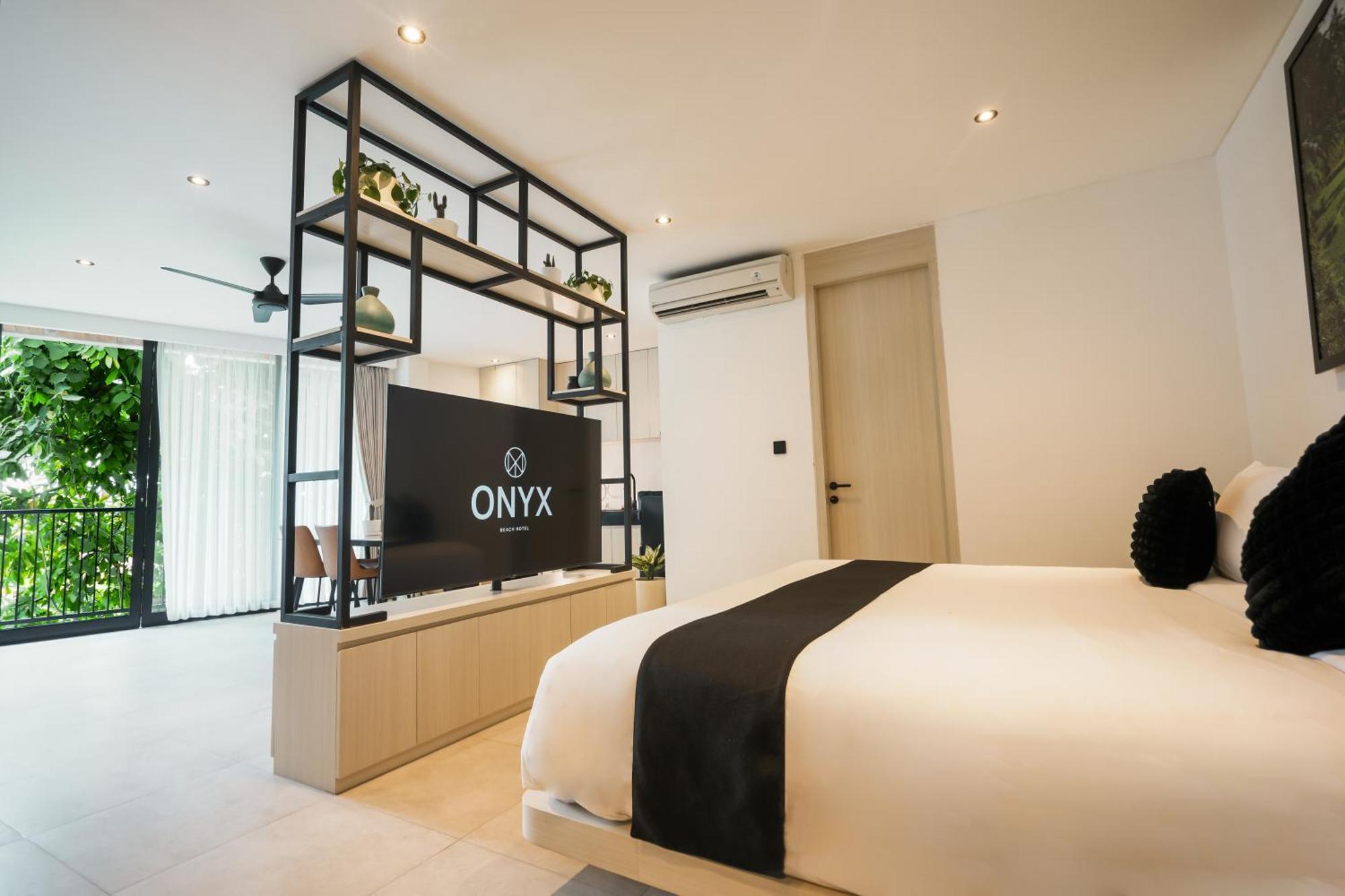 Onyx Beach Hotel Canggu  Exterior photo