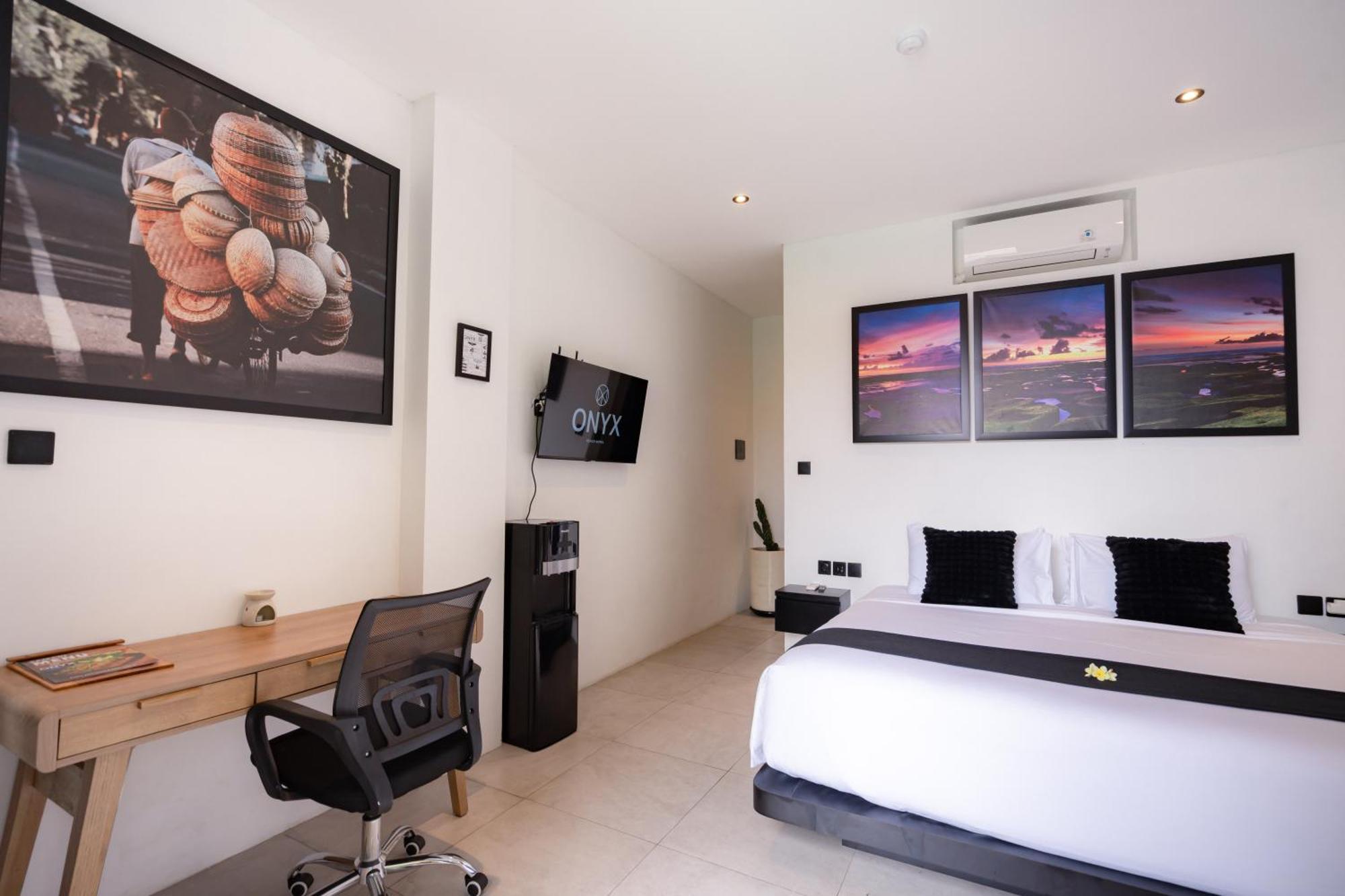 Onyx Beach Hotel Canggu  Exterior photo