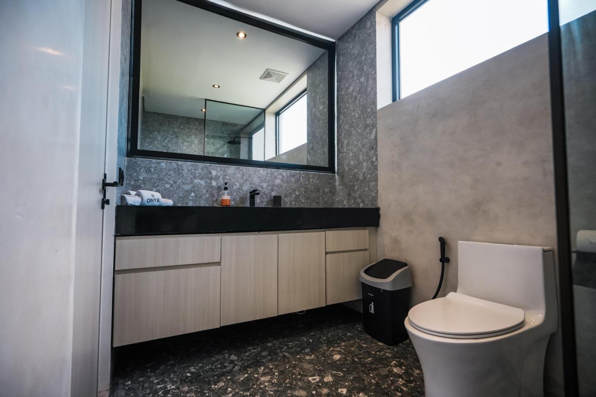 Onyx Beach Hotel Canggu  Exterior photo
