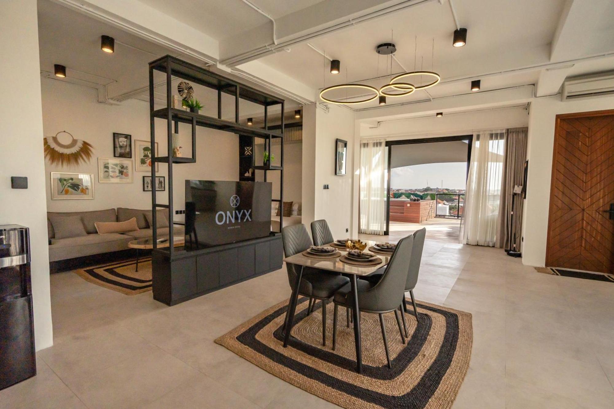 Onyx Beach Hotel Canggu  Exterior photo